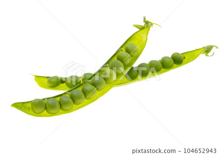 green peas isolated green peas isolated 104652943