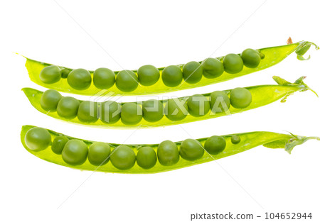 green peas isolated green peas isolated 104652944