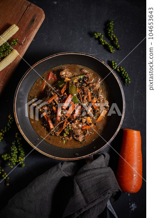 Stir Fried Pork with Black Pepper 104653643