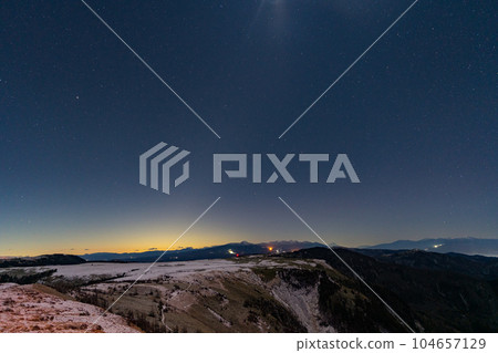 長野縣 美原高原 大賀頭 大花頭 天線中繼站 廣播風景 旅遊 阿爾卑斯山 旅行 登山 冬季 104657129