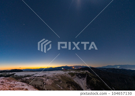 長野縣 美原高原 大賀頭 大花頭 天線中繼站 廣播風景 旅遊 阿爾卑斯山 旅行 登山 冬季 長野縣 美原高原 大賀頭 大花頭 天線中繼站 廣播風景 旅遊 阿爾卑斯山 旅行 登山 冬季 104657130