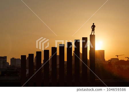 Of success and career growth in business. 104659386