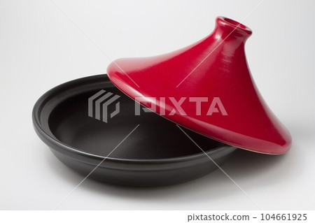 Tagine hotpot Tagine hotpot 104661925