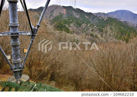 No. 258 steel tower of the "West Gunma Trunk Line" transmission line that connects the Doshi mountain massif No. 258 steel tower of the "West Gunma Trunk Line" transmission line that connects the Doshi mountain massif 104662210