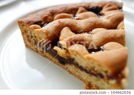 Crostata Traditional Italian confectionery Italian jam tart 104662656