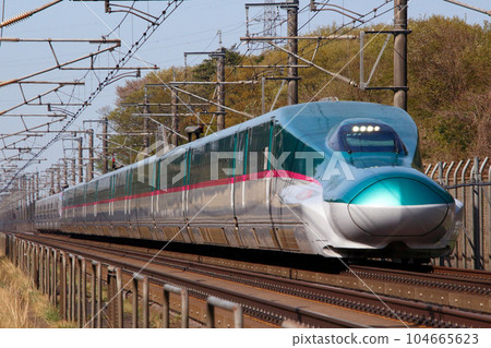 Tohoku Shinkansen E5 series (Akita Shinkansen E6 series combined) Tohoku Shinkansen E5 series (Akita Shinkansen E6 series combined) 104665623