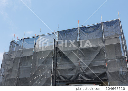 Scaffolding exterior wall painting Scaffolding exterior wall painting 104668510