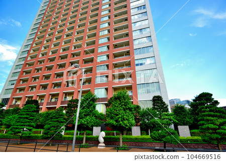 Scenery of skyscrapers on Shibaura Island Scenery of skyscrapers on Shibaura Island 104669516