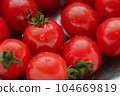 fresh cherry tomatoes in a bowl 104669819