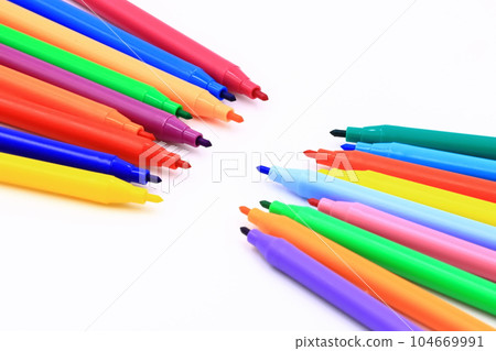 Image of color pens, markers, felt-tip pens 104669991