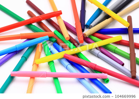 Image of color pens, markers, felt-tip pens 104669996