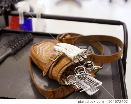 Hair salon image Cut scissors in a scissor case 104672402