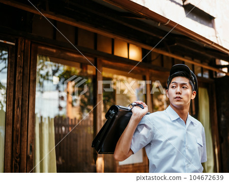 A student with a retro sense of the times A student with a retro sense of the times 104672639