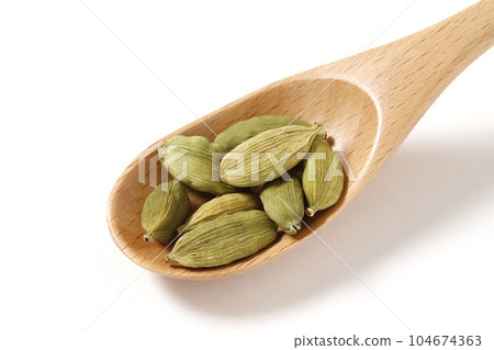 cardamom 104674363