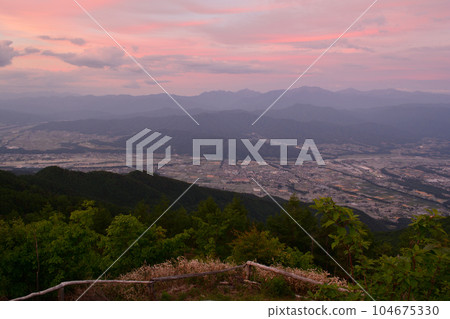 Sunset over the Southern Alps from Miyata Kogen Observatory 104675330