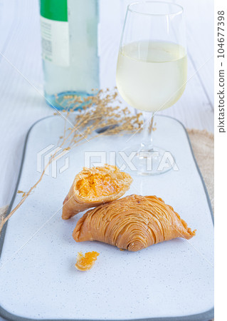 Tortas de Guimaraes with wine 104677398