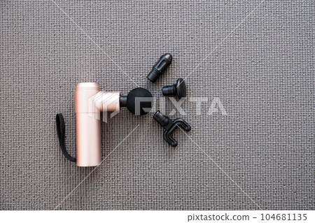 massage gun 104681135