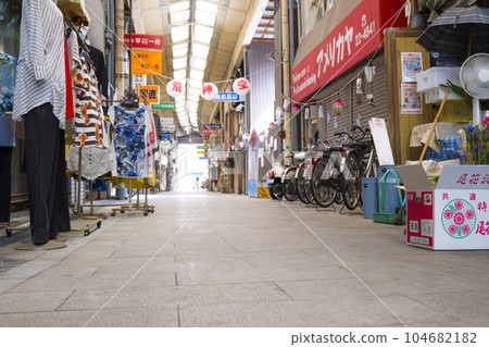 [Hiroshima] Onomichi shopping street, Kojindo 104682182