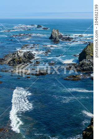 北海道襟裳岬初夏垂直構圖景觀 104682199