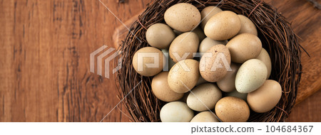Rutin Chicken Ludin Chicken Egg Egg Brown Coffee Gray Top View Egg in nest Egg 生たまご 104684367