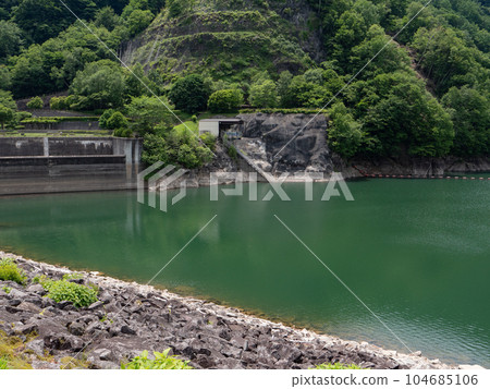Waterside scenery Landscape of Lake Hirose, Yamanashi Prefecture Waterside scenery Landscape of Lake Hirose, Yamanashi Prefecture 104685106