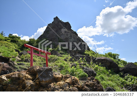 Sugawa Plateau and Torii Sugawa Plateau and Torii 104686337