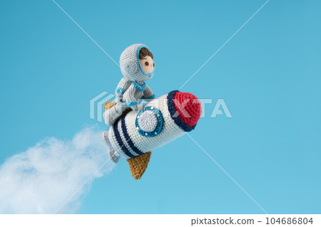Amigurumi doll Astronaut image Amigurumi doll Astronaut image 104686804