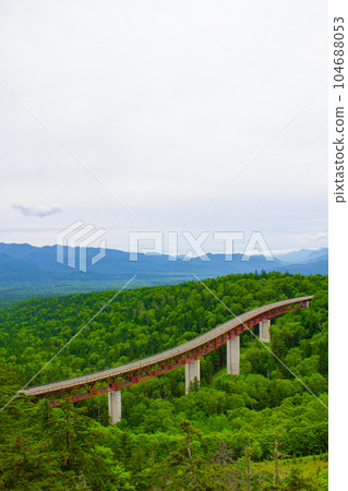 在北海道三國通的Matsumi Ohashi橋 在北海道三國通的Matsumi Ohashi橋 104688053