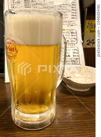[Okinawa Cuisine] Draft Beer in Mug (Orion Beer) 104688490
