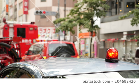 Lamp of masked police car for emergency dispatch (July 3, 2023 Shinbashi building explosion) Lamp of masked police car for emergency dispatch (July 3, 2023 Shinbashi building explosion) 104692426