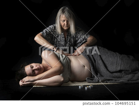 woman and energy healing 104695151