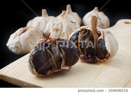 Black Garlic Studio Shot 104696038