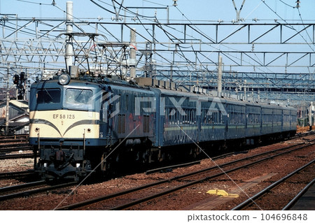 鐵路 國鐵 火車頭 EF58 127 綠皮車 榻榻米房 日式草津 104696848