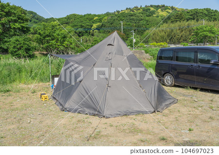 [完成中津川河床上的汽車營地建設] 104697023