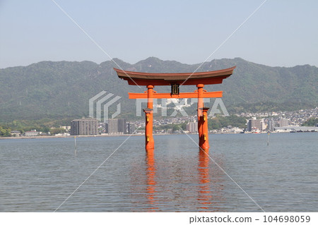 An early summer day in Miyajima, Aki Province 104698059
