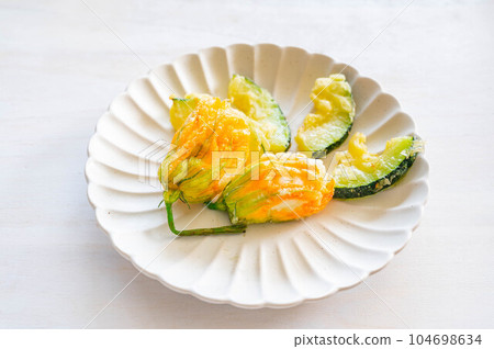 Seasonal Cuisine: Flower Zucchini Fritto 104698634