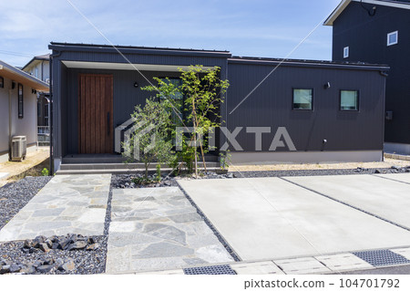 One-story house and symbol tree One-story house and symbol tree 104701792