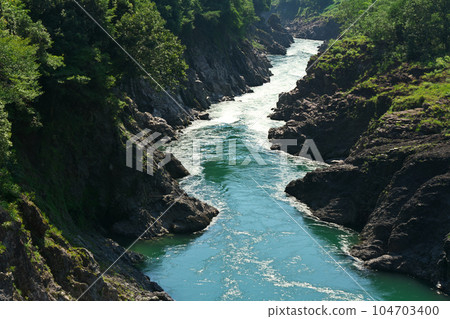 Hisuikyo, Shichiso-cho, Gifu Prefecture, taken downstream from Kami-Aso Bridge 104703400