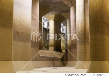 Kasukabe City, Saitama Prefecture, Metropolitan Area Outer Underground Discharge Channel, Underground Shrine "Pressurization Water Tank" 104709739