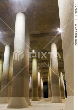 Kasukabe City, Saitama Prefecture, Metropolitan Area Outer Underground Discharge Channel, Underground Shrine "Pressurization Water Tank" 104709745