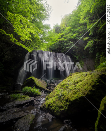 Inawashiro Town, Fukushima Prefecture Fresh green Tatsuzawafudo Falls Inawashiro Town, Fukushima Prefecture Fresh green Tatsuzawafudo Falls 104712922