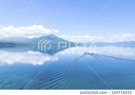 夏季鳥瞰支笏湖（觀光船） 104716032