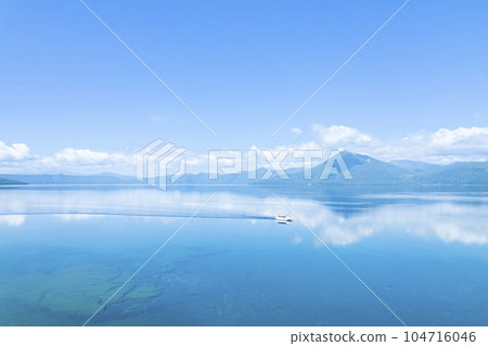 夏季鳥瞰支笏湖(觀光船) 夏季鳥瞰支笏湖(觀光船) 104716046