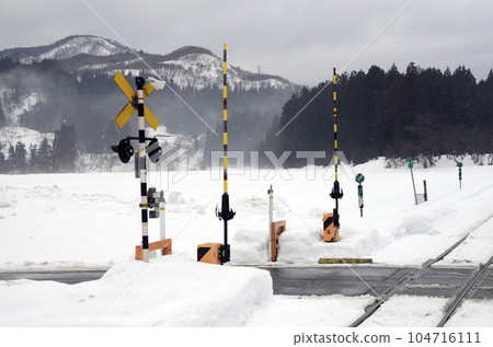 冬季鐵路道口 104716111