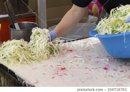 Festival opening, okonomiyaki, yakisoba, omelet, stalls, fair Festival opening, okonomiyaki, yakisoba, omelet, stalls, fair 104716761
