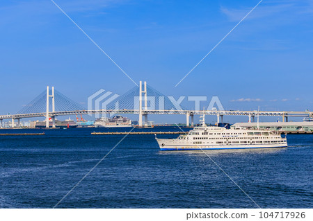 神奈川縣橫濱市皇家翼從橫濱港大棧橋出發 104717926