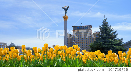 Kyiv, Ukraine. May 2023. Statue on Independence Square 104719736