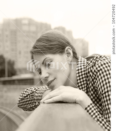 Pretty girl in the city 104720492