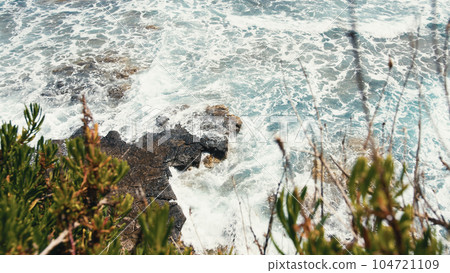 Relax by the sea to regenerate the mind Relax by the sea to regenerate the mind 104721109