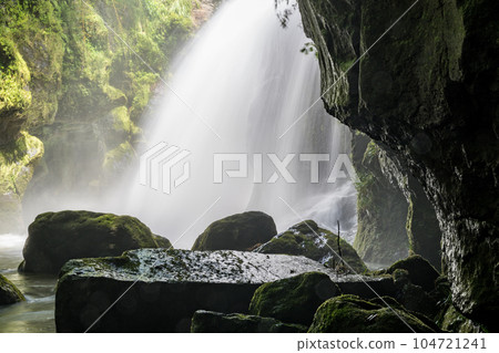 黃石神秘瀑布 104721241